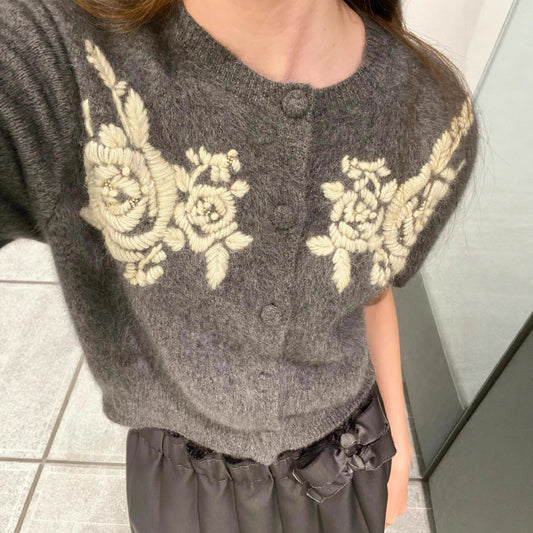 Soft Wool Short Sleeve Knit Cardigan Gray Round Neck Floral Embroidery Vintage Gentle Style Versatile Top