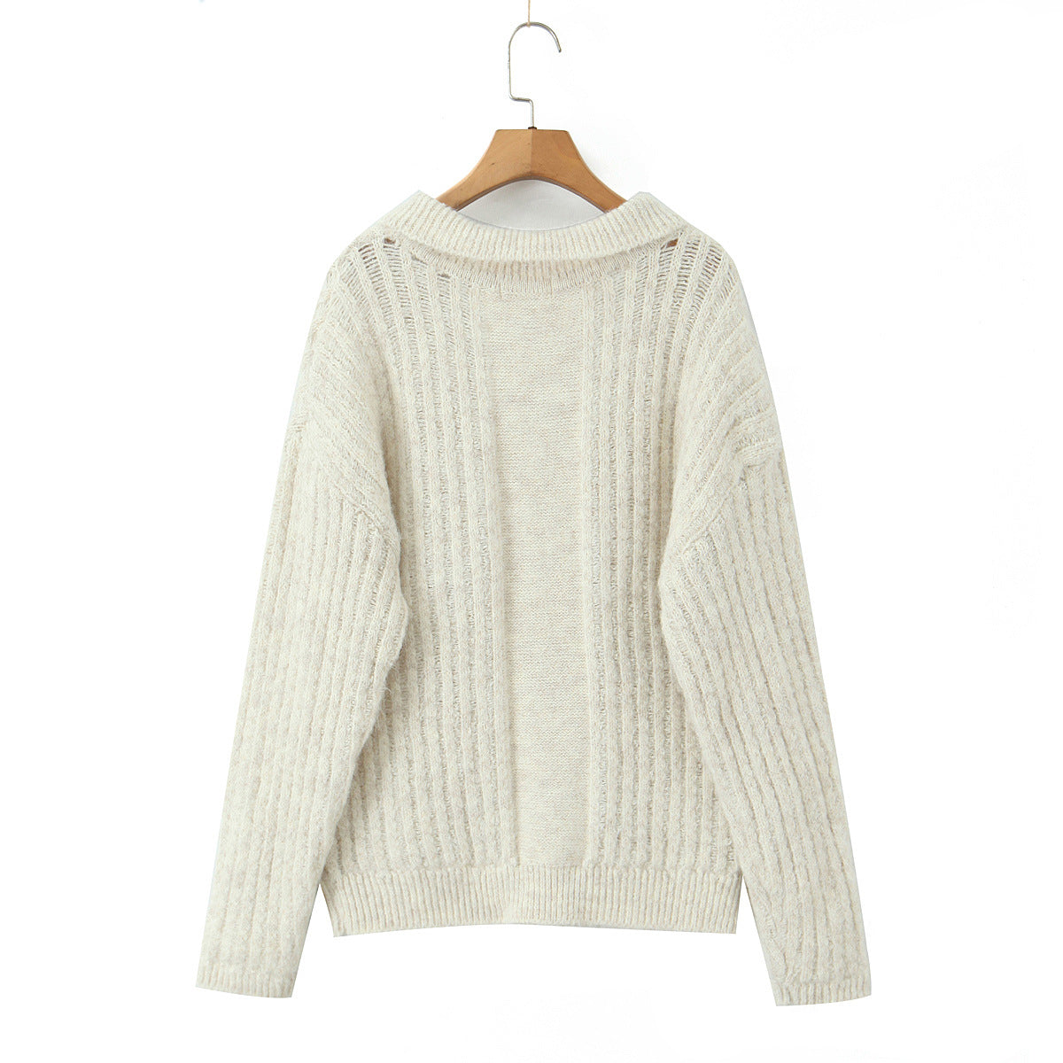 V-neck long sleeved loose casual knitted sweater