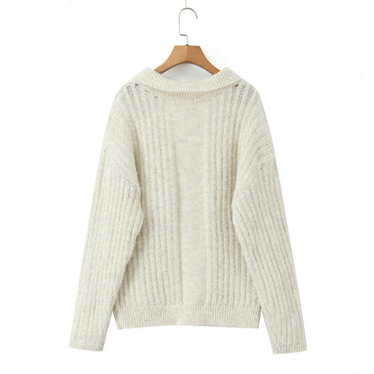 V-neck long sleeved loose casual knitted sweater