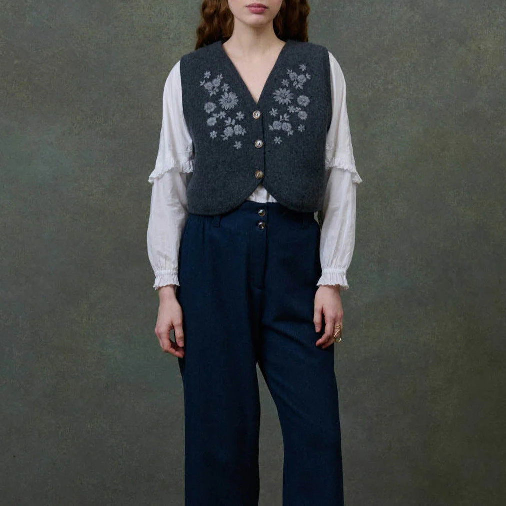 Lace Knit Vest with Floral Embroidery V-Neck Sleeveless Cardigan Slim Fit Knit Top