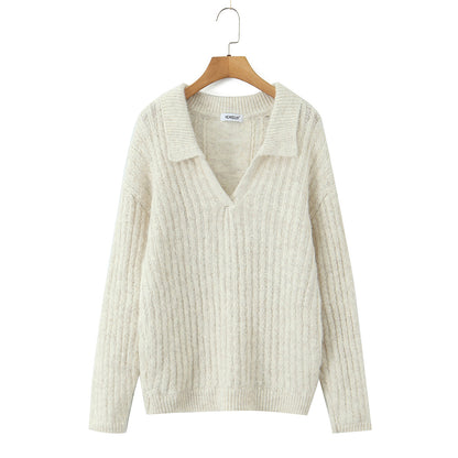 V-neck long sleeved loose casual knitted sweater