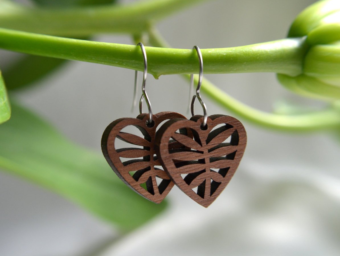 Leafy Heart Earrings in Wood